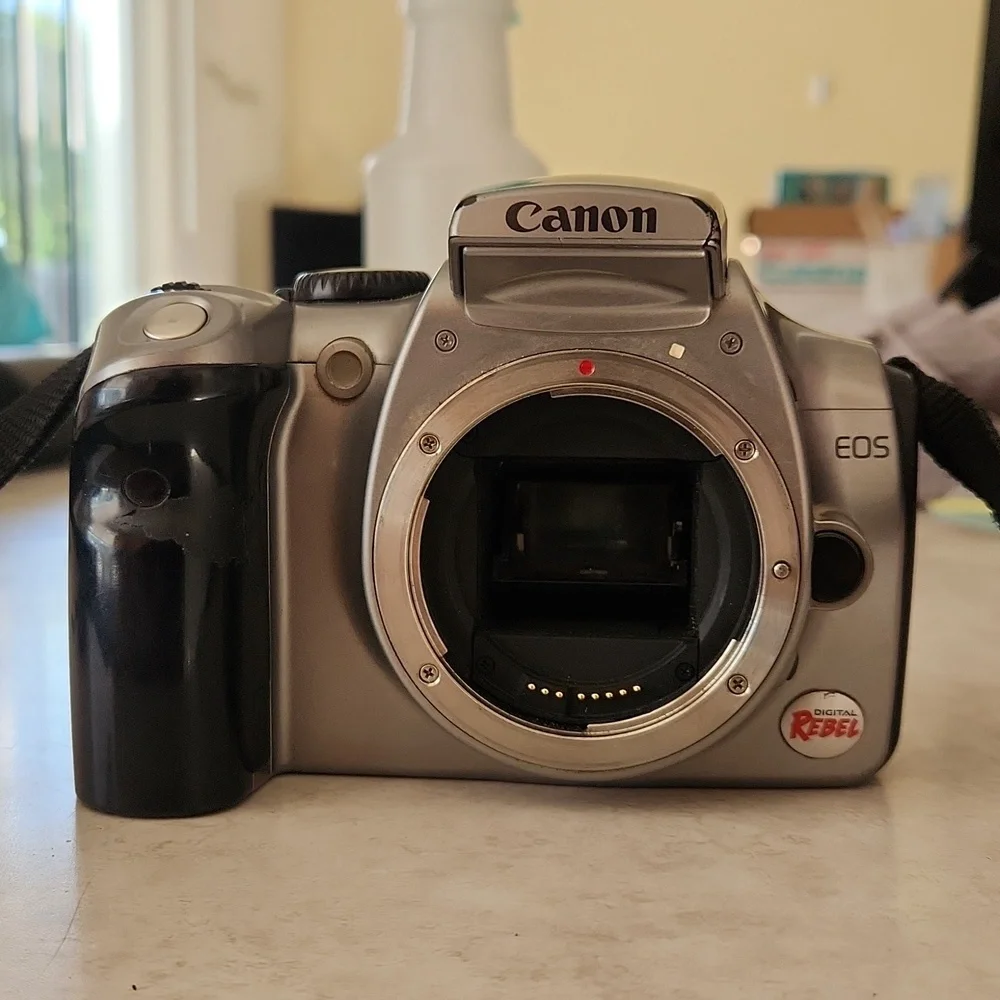 Canon Digital Rebel EOS